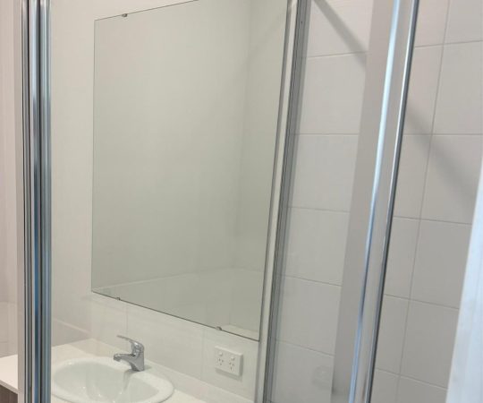 Professional vacate bathroom cleaning in Alkimos Perth by Tapis Cleaning Perth – deep washroom cleaning with spotless tiles and fixtures